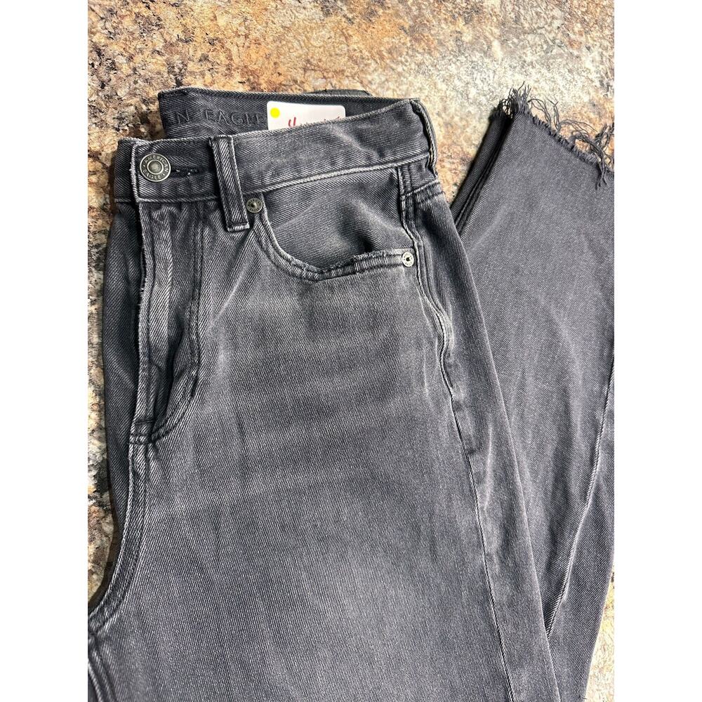 Women's American Eagle Cropped Straight Jean Size 4 - Picture 2 of 5